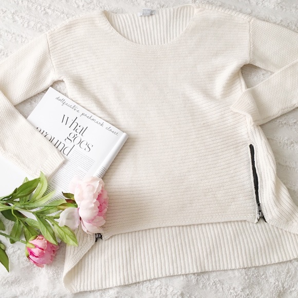 Bar III Sweaters - BarIII Off White Black Side Zipper Sweater